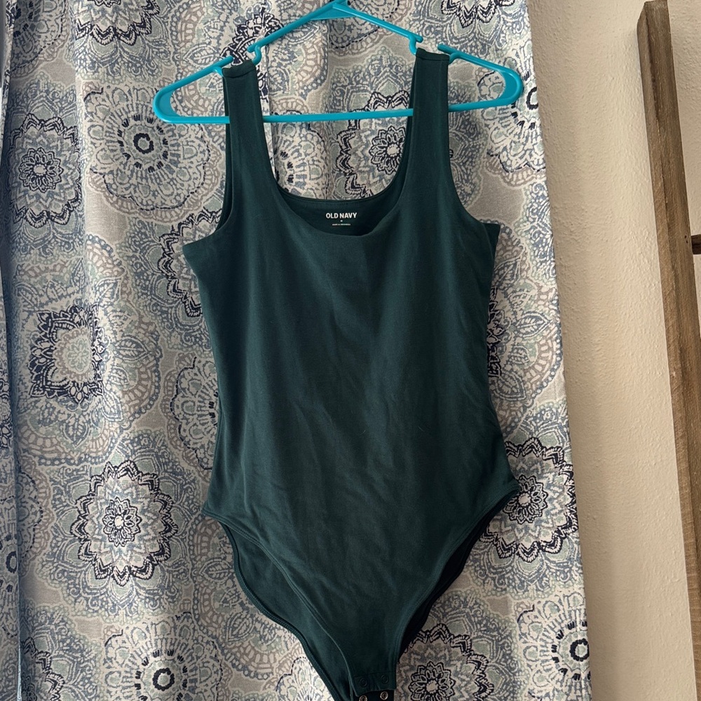 Old Navy Bodysuit- Green